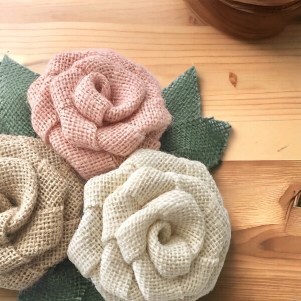 Jute roses